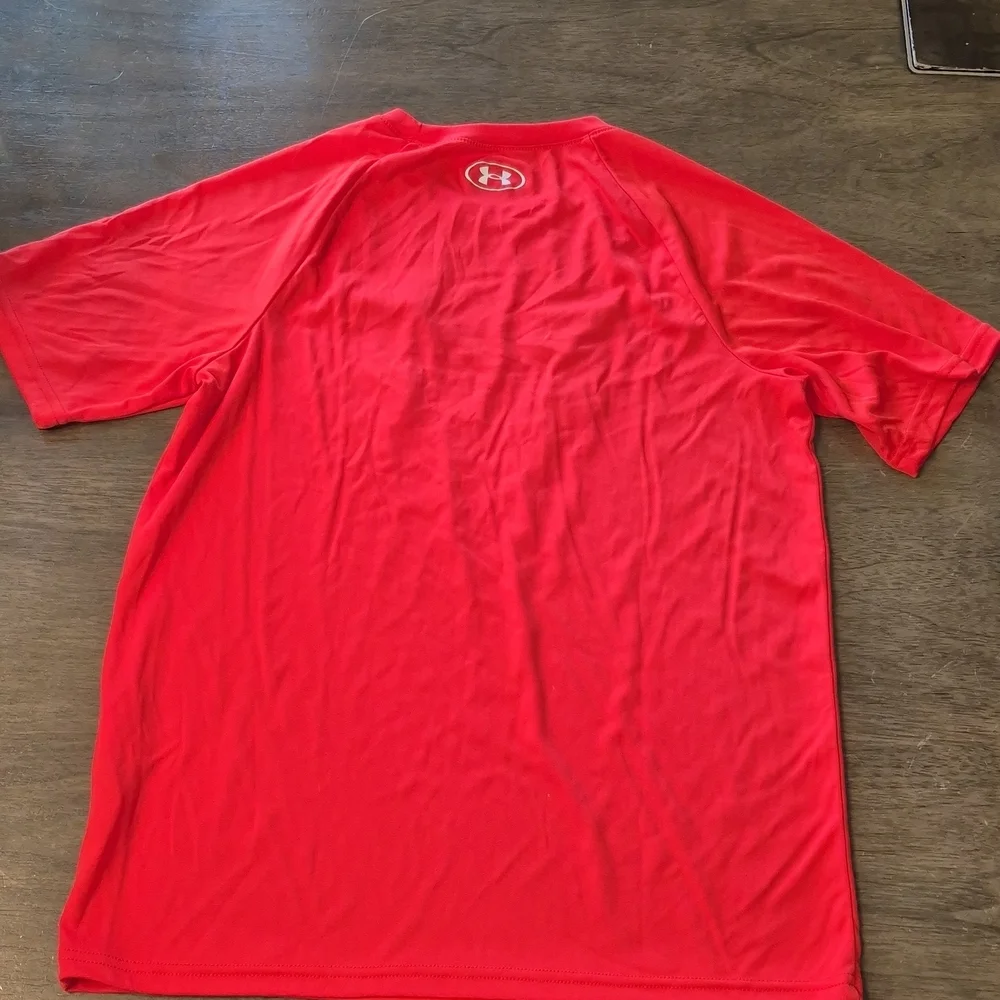 Under Armour Boys‎ Red T-Shirt